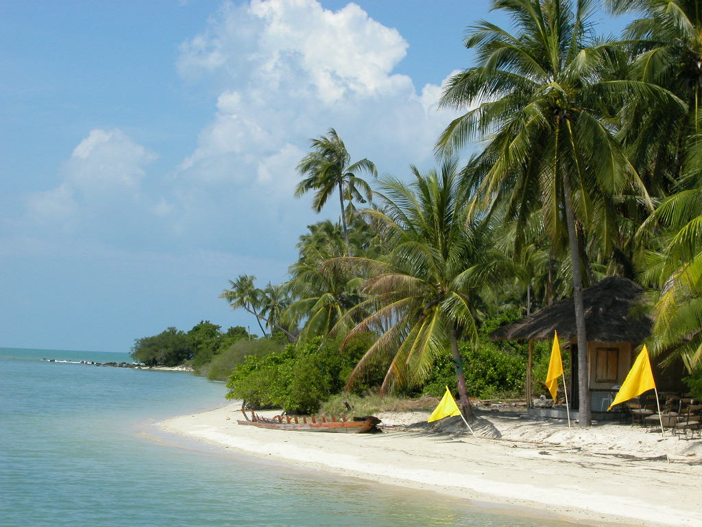 Koh Som beach land
